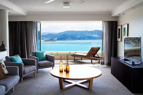 Australia Vacations - Great Barrier Reef Places to Stay - Reef View Hotel Whitsundays