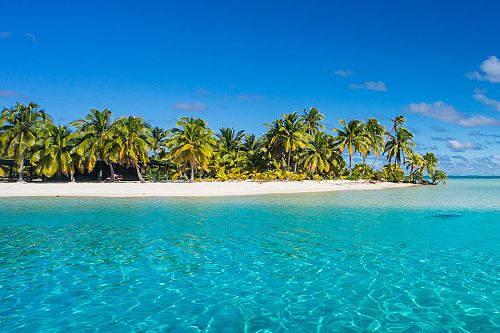 Cook Islands Lagoon and Beach - Plan Your Custom Cook Islands and New Zealand Journey Today!