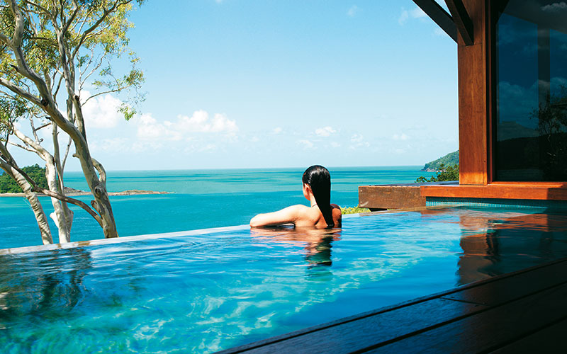 Plunge pool at qualia resort - Hamilton Island beach resorts