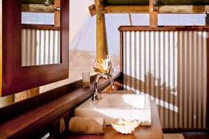 Australia Vacation Packages - Luxury Australia Trips - Sal Salis Ningaloo Reef